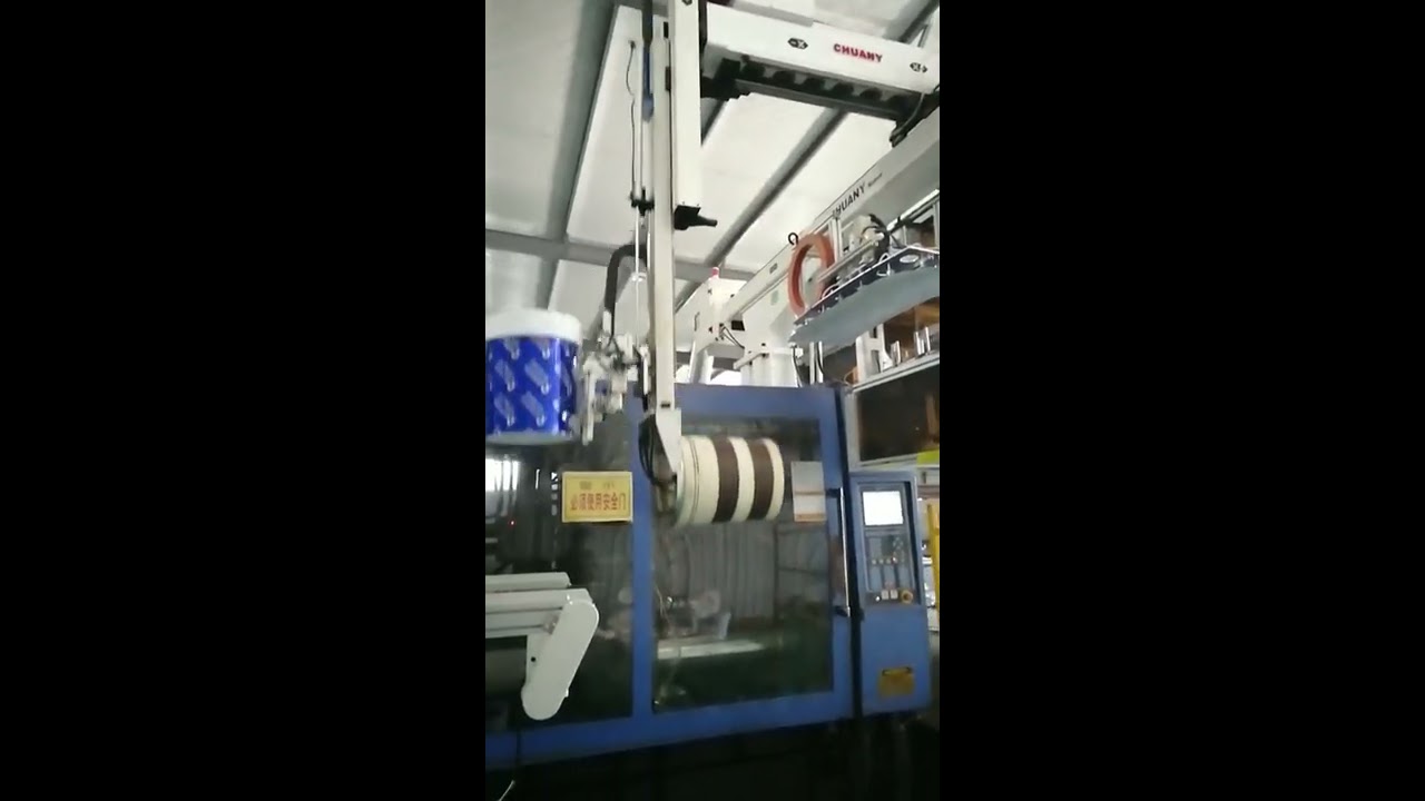 #bucket 20L bucket/pail IML'('in mold label') AND ROBOT