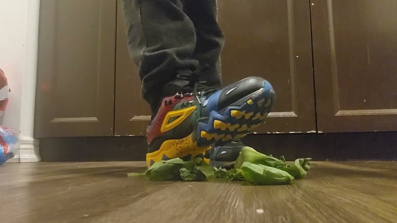 What Happens When You Crush Baby Bok Choy?🥬🥬🥬