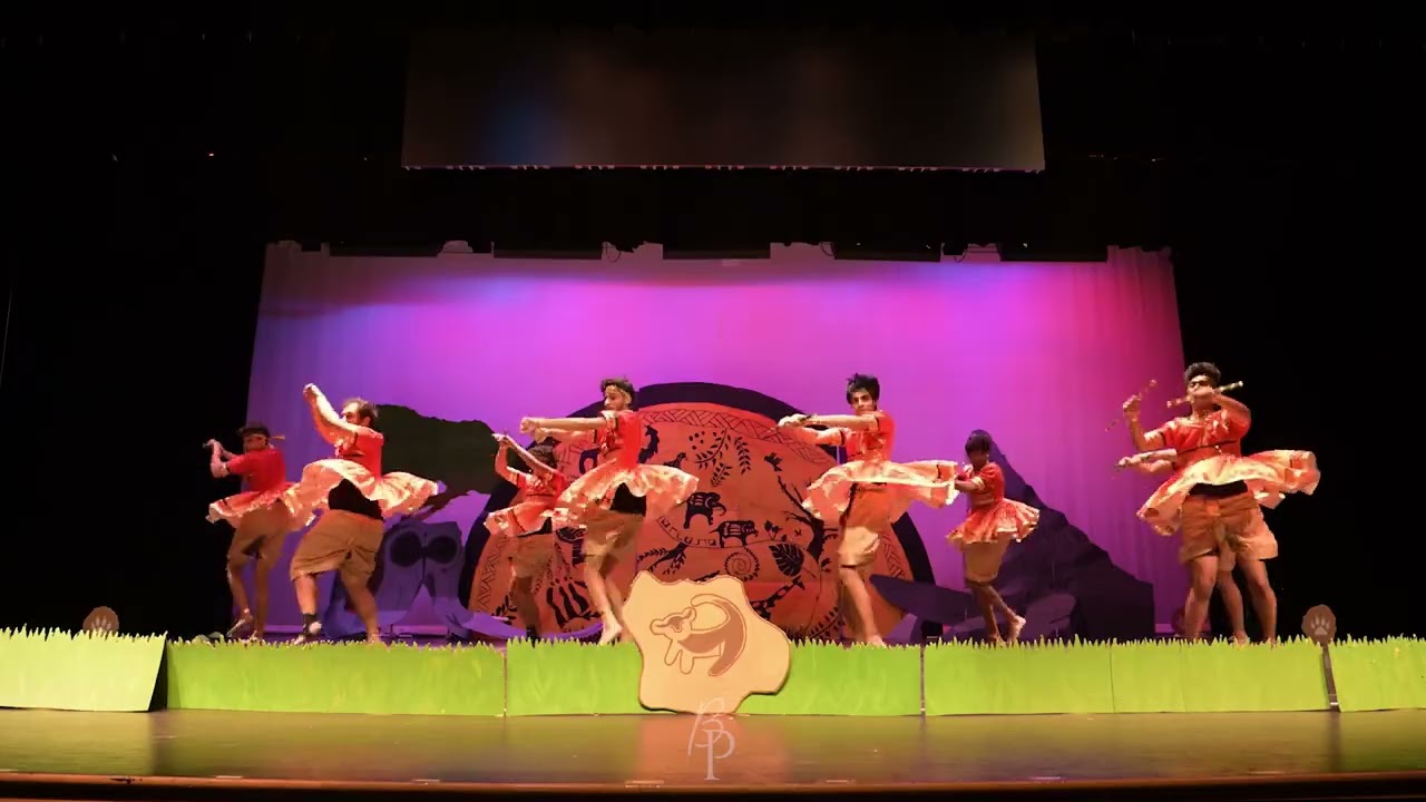[Second Place] Dola Re Dandiya | 2025 | UCONN  ThunderRaas (Front Row)