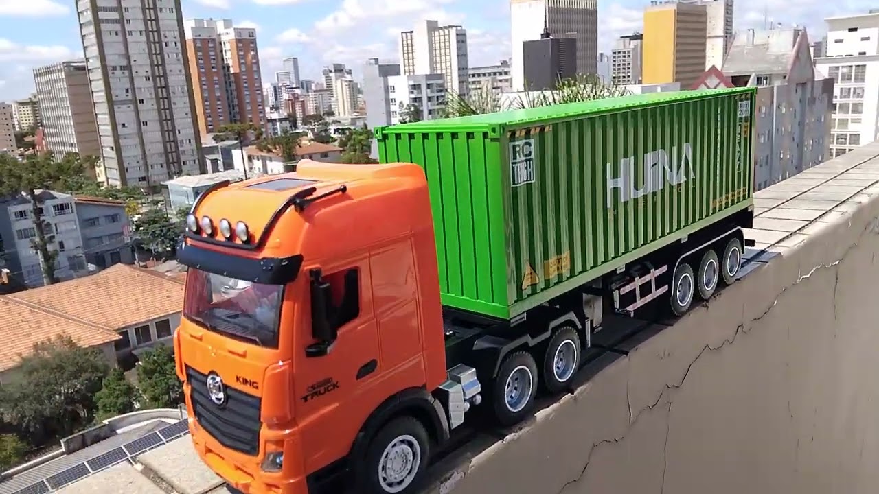 Caminhão huina 1317 escala 1/18 container.