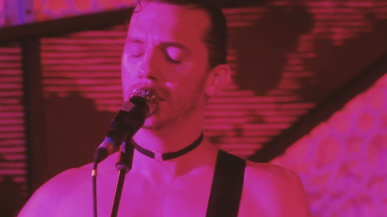 LEONE - You Should Know (Live at The Sultan Room)