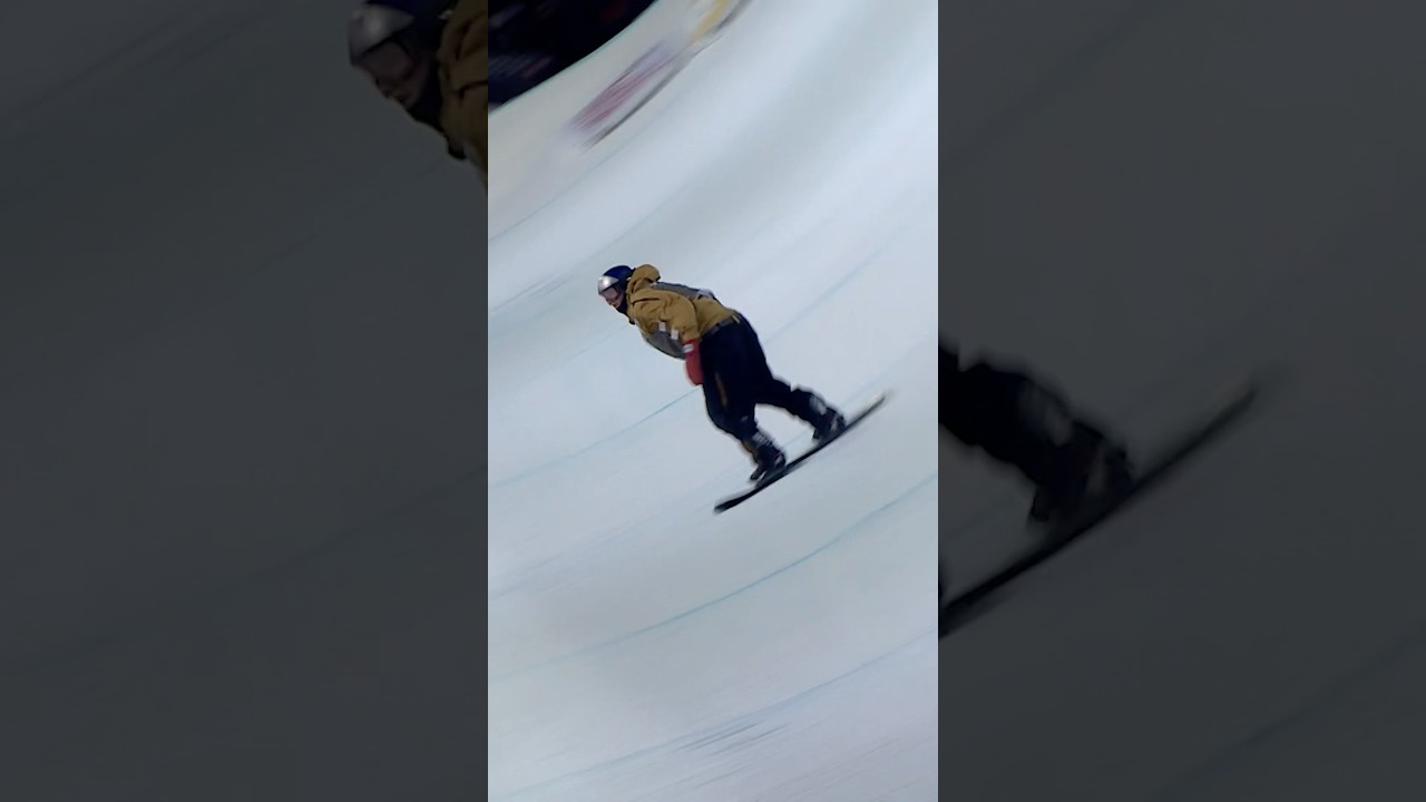@scottyjames31aking history in Laax tonight 😤 taking home his 3rd consecutive 🥇 in the Pipe 🥊