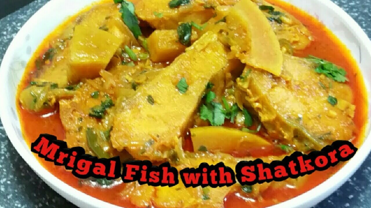 Mrigal Fish with Shatkora//Mirka Maas with Hatkora Sylheti Fish Curry