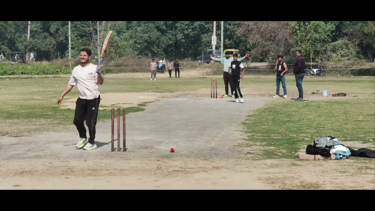 Voucher vs Vineet 7 over cross sechim 🏏🏏