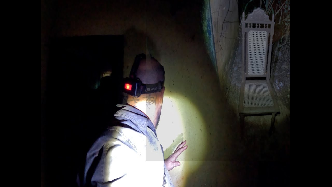 Foi Assustador na presença de uma entidade em atividades POLTERGEIST