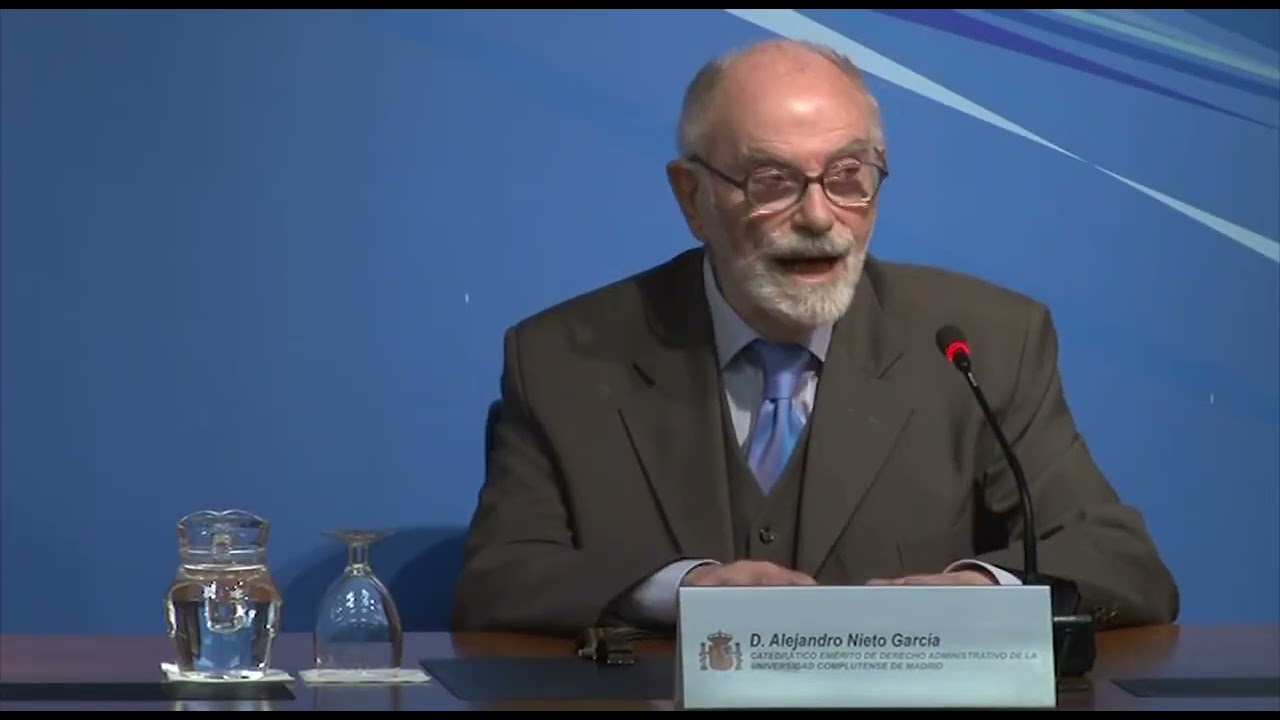 Conferencia de Alejandro Nieto García