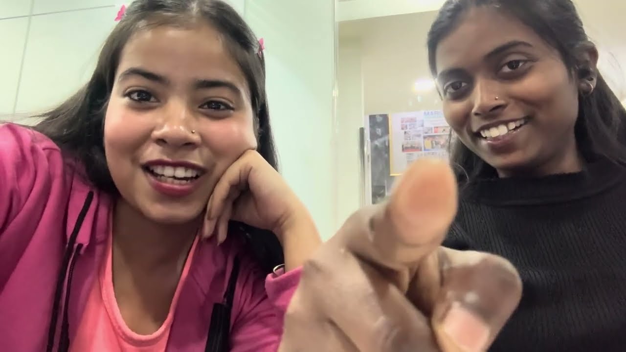 Kisko dikha rahi hain guy’s ye🥲#minivlog #dailylife #corporatelife #officetime #lunchtime #ytshorts