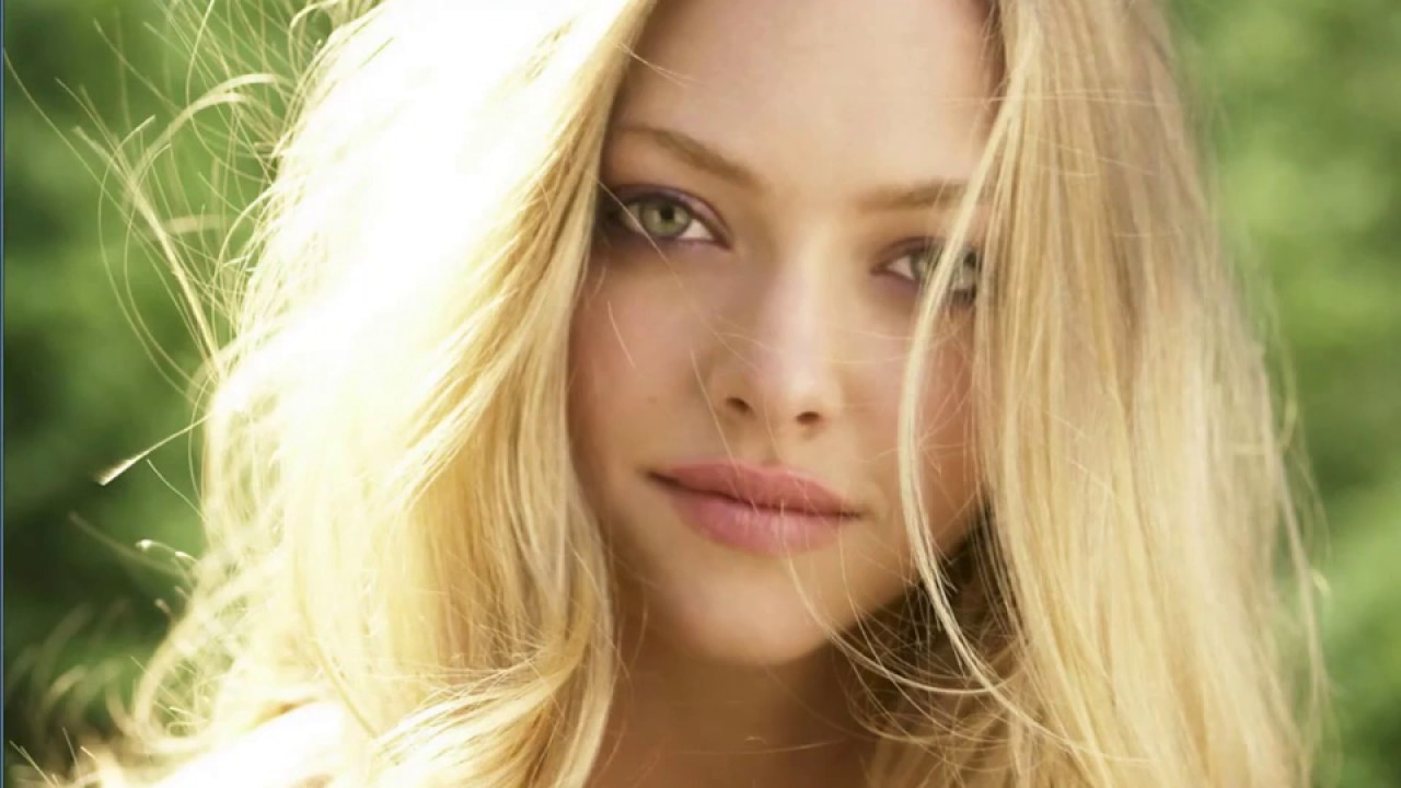 amazing and sexy Amanda Seyfried