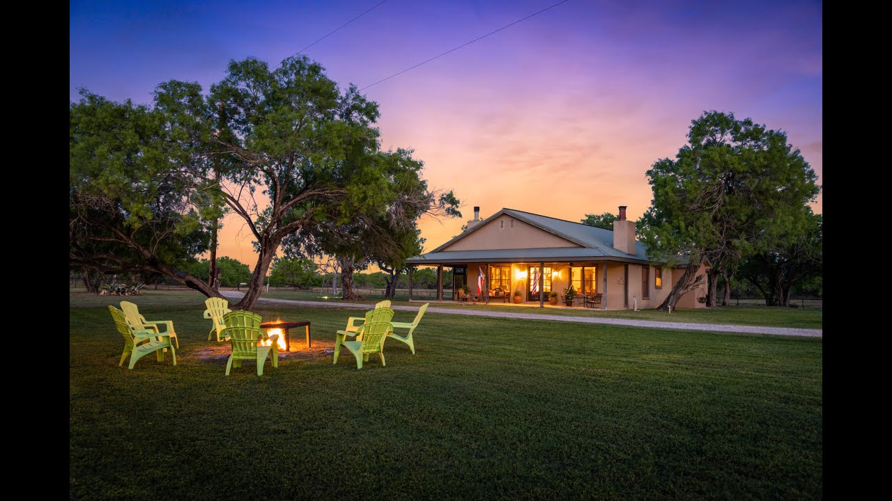 Brannan Ranch - 2764 W HWY 44, Encinal TX 78019