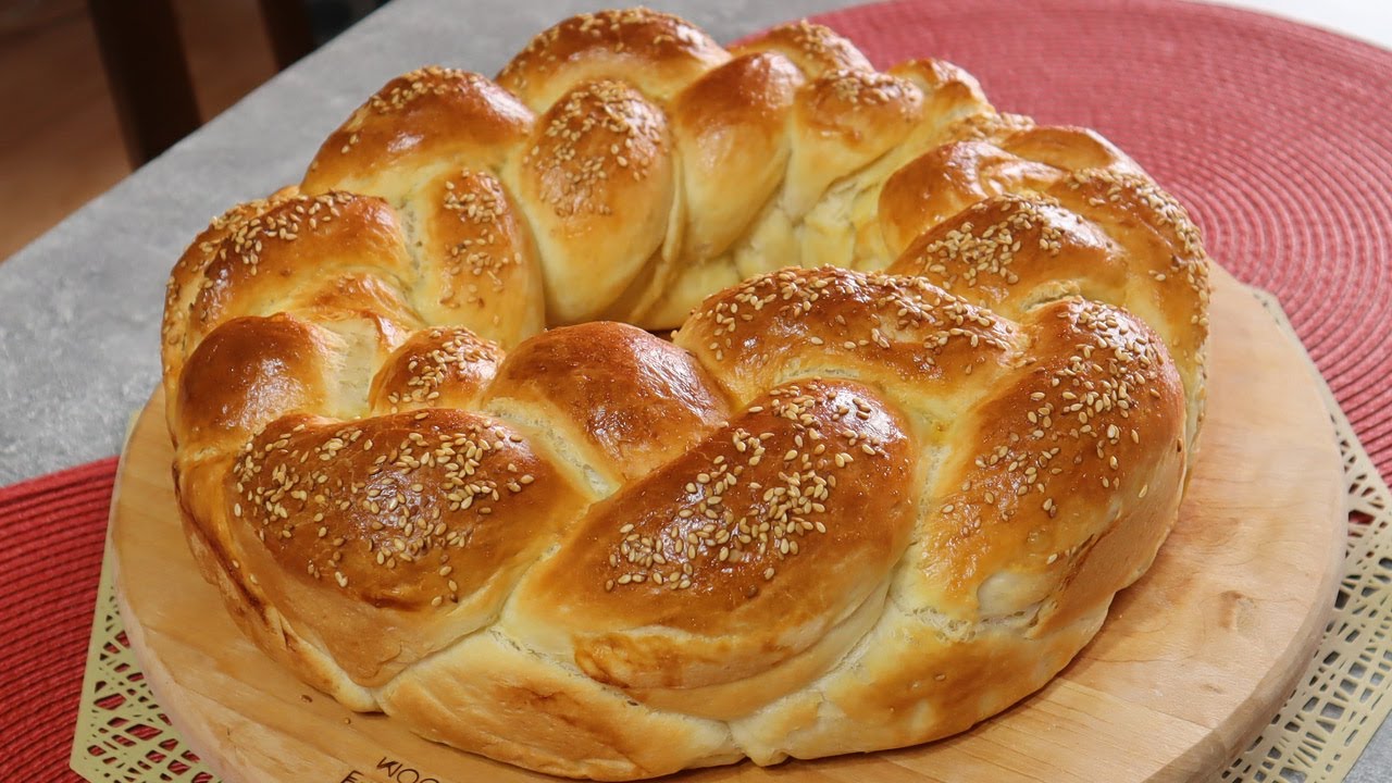 Svečana pogača pletenica sa 4 trake! Mekana je kao duša! Recept je savršen!
