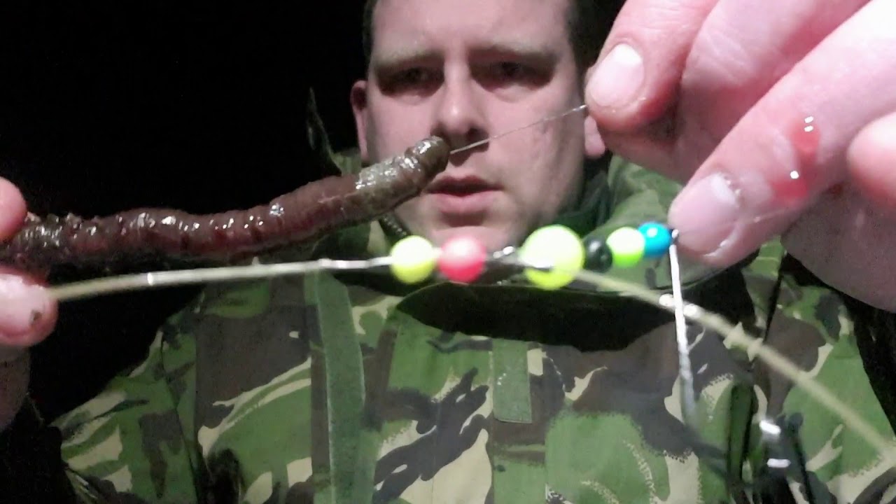 Presenting lug worm with a pennel hook.
