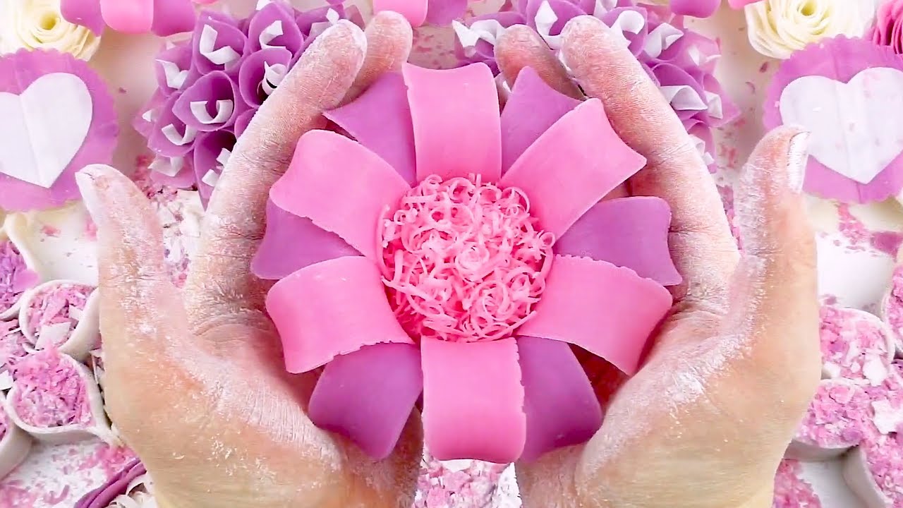 Oddly Satisfying Video / ASMR no talking / Crushing soap boxes and soap flowers with starch!