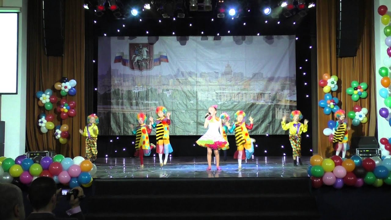 Kids Choir of the red Army Un monde Parfait