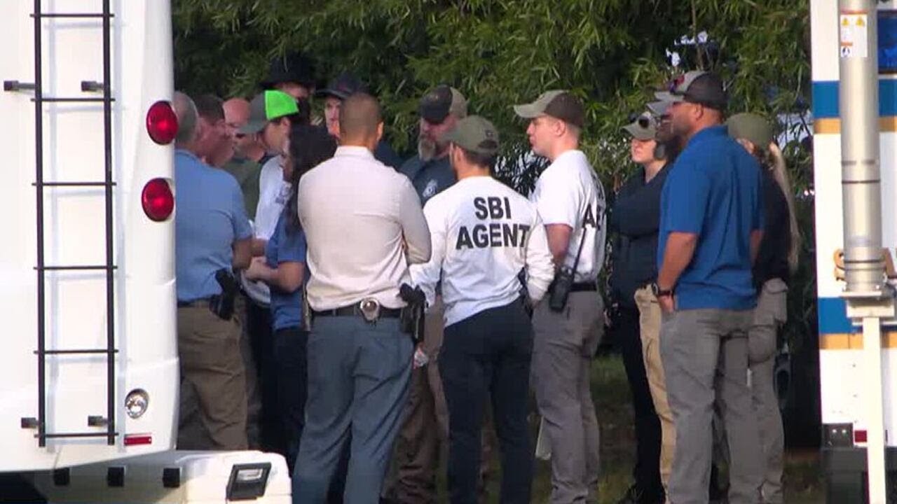 FBI, Cleveland Co. deputies execute search warrant for second day