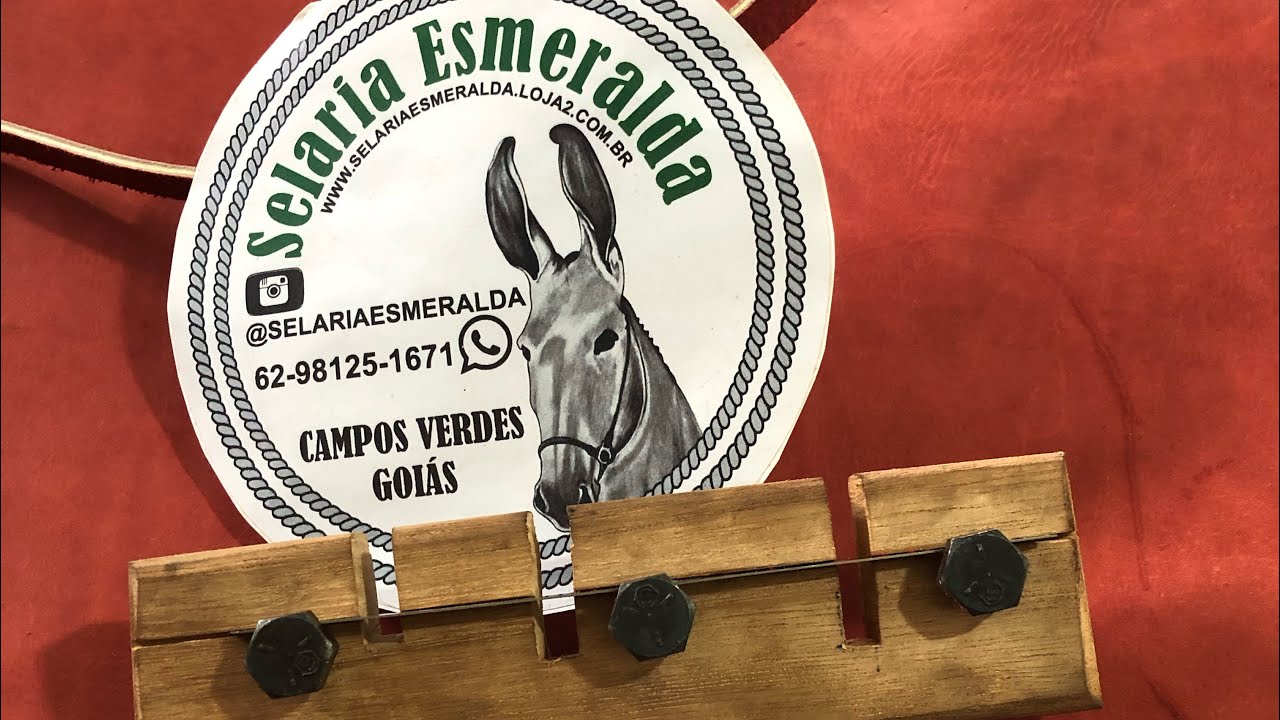Fieira para tirar tentos de couro.