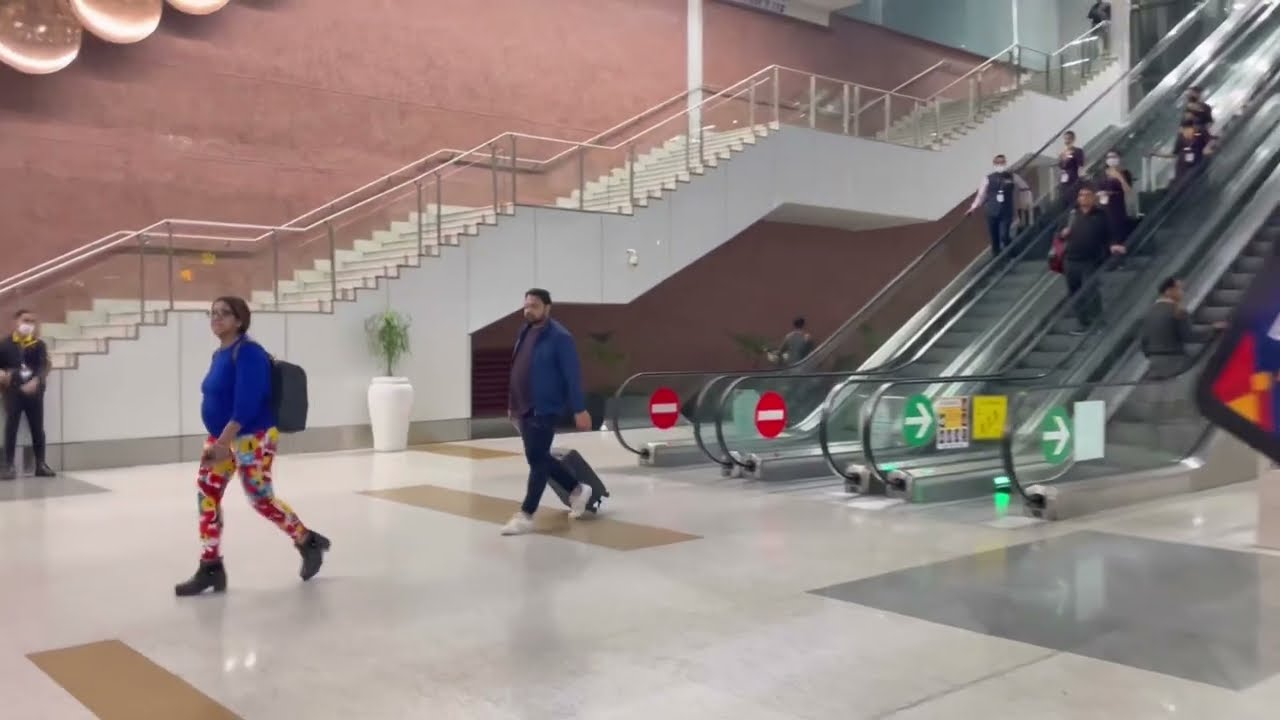 Lucknow International Airport T2 Terminal to New Delhi International Airport T3 Terminal 