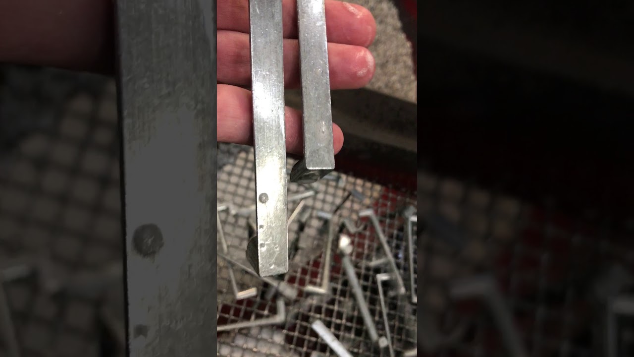 La Tribofinition en action, Vibratory Finishing pulls.