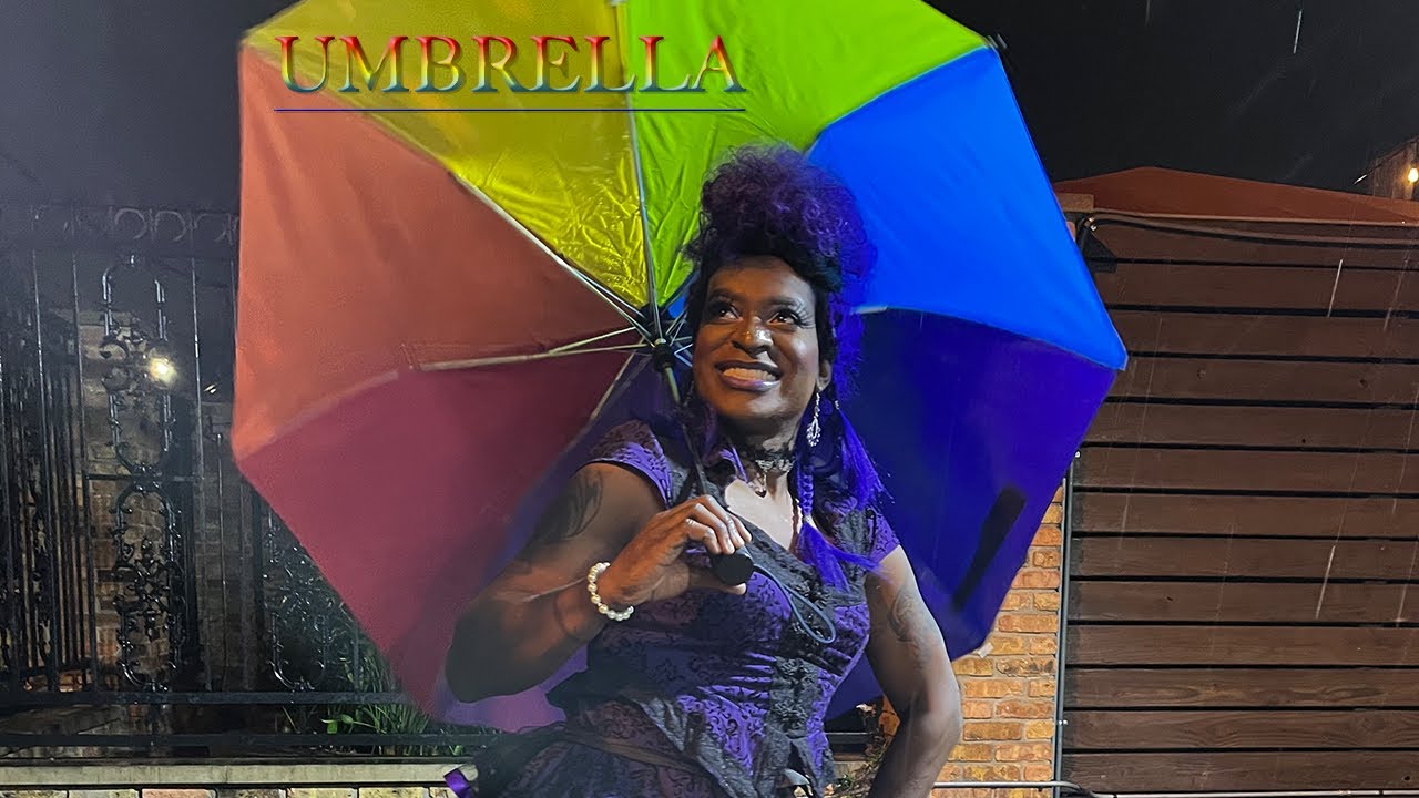 Performance: “Umbrella” by Rihanna