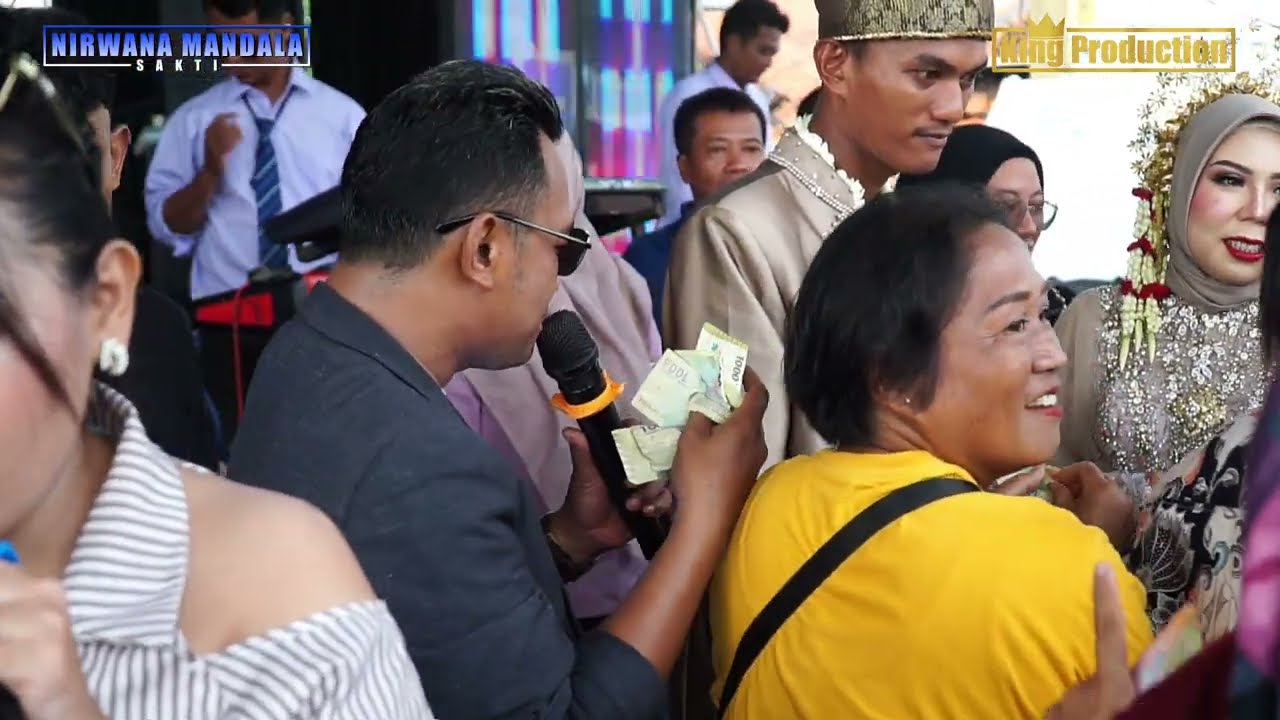 UNYU UNYU ROHID FALAK SHOW NMS HAJAT KEL. BPK. KARSIWAN ( IWANG ) & IBU ITEM
