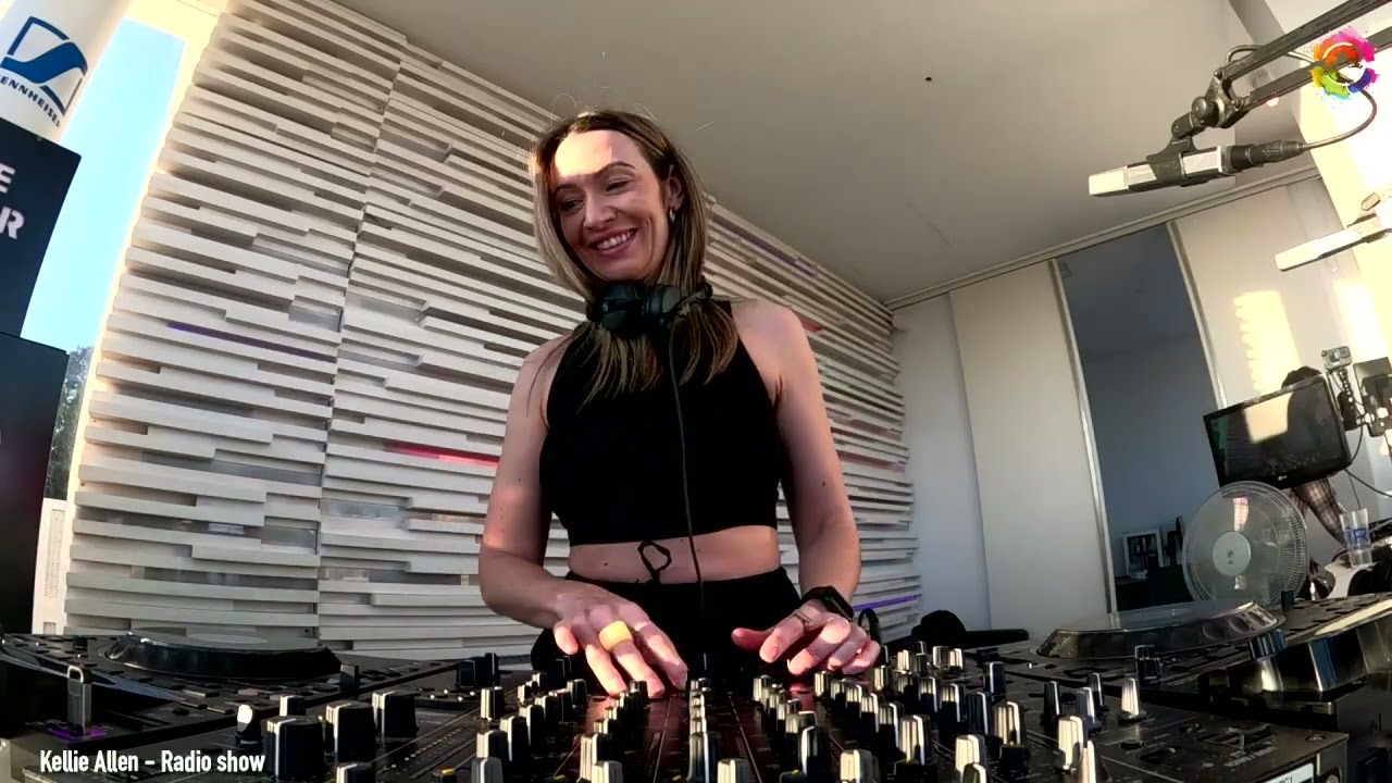 Kellie Allen - Radio show