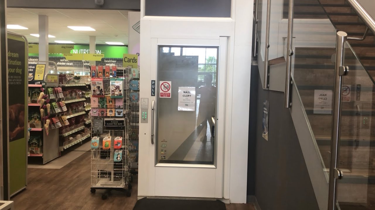 Having a quick few rides in the Platform lift ​@ Pets at Home in Stratford