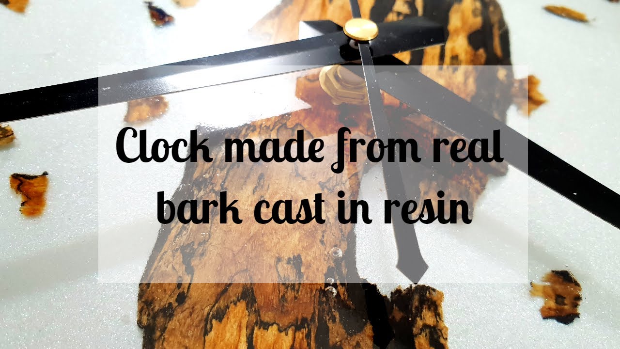 136 - Resin clock - driftwood and bark shavings