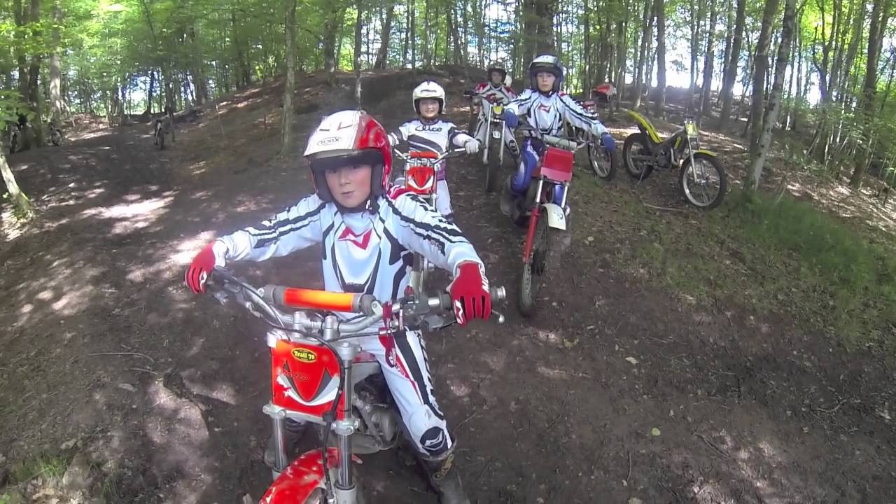 Moto 90 Trial Club à Lyoffans - 17 Mai 2015