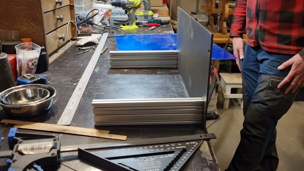 A tubeamp rack chassis diy.