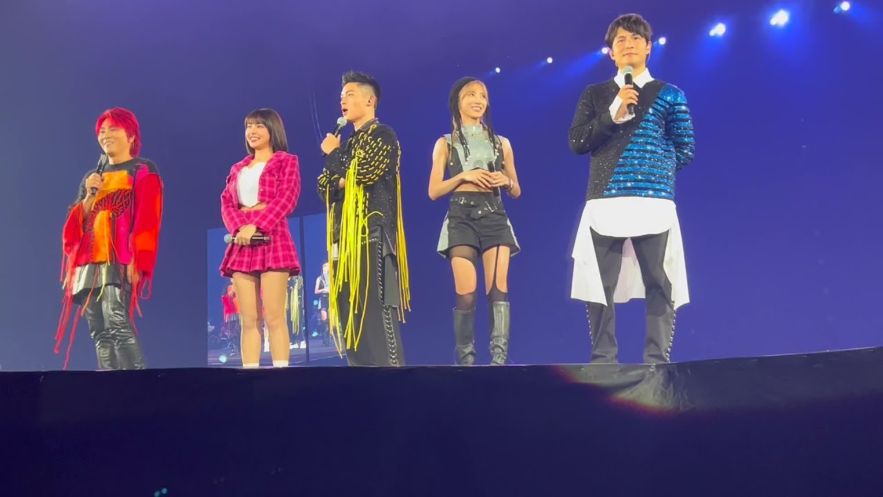 5566   2056 二十週年演唱會 因為有你