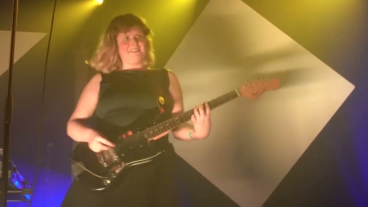 Pip Blom - Babies Are A Lie - Le Point Ephémère Paris - 23/02/2024