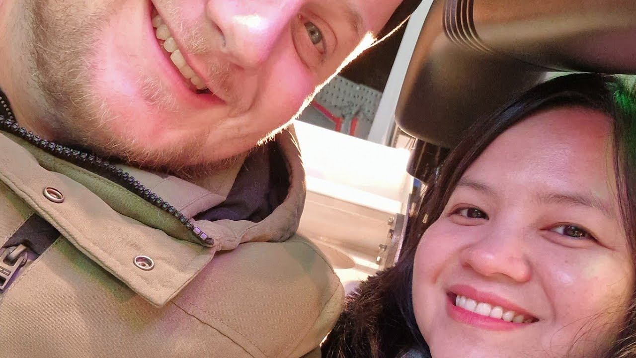    2 VỢ CHỒNG LAN ...