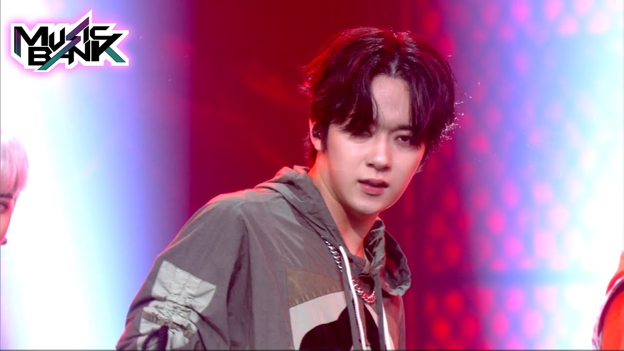 OMEGA X(오메가엑스) - WHAT'S GOIN' ON (Music Bank) l KBS WORLD TV 210924