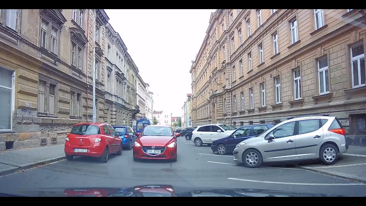 Odvážná srnka, jízda protisměrem a cyklistku dohnala karma - Mix 242.