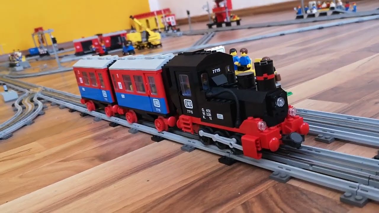 Lego 12v Train:  LEGO Push-Along Passenger Steam Train (7715) part 1
