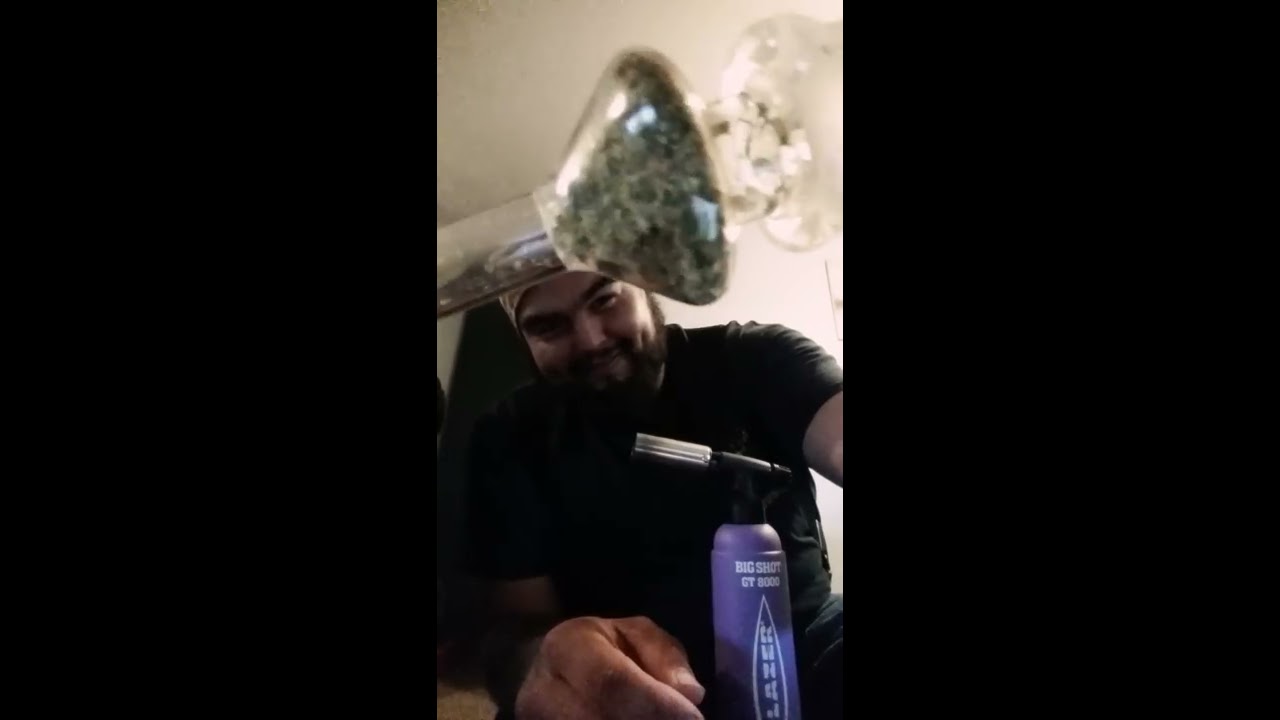 Smokin weed with nector collector
