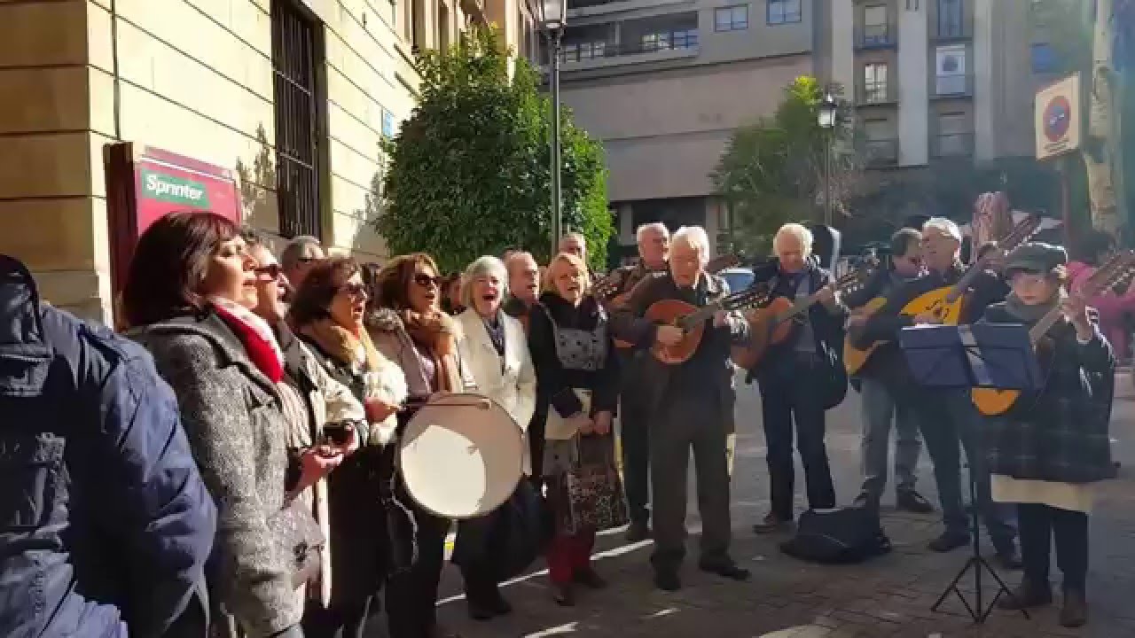 Grupo Panaceite en Plaza del Pósito de Jaén.