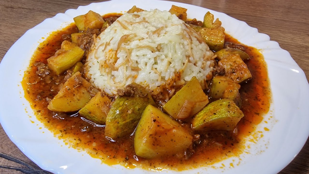 يخنة الكوسا باللحمة المفرومة (بديل الكوسا المحشي اللبناني)|  Zucchini-Fleisch Eintopf