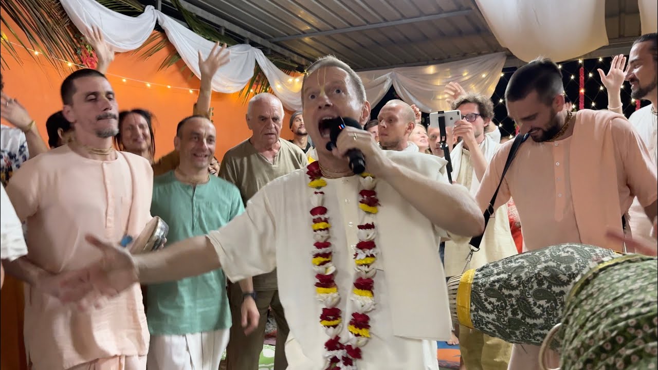 Krishna's Devotees went CRAZY! 🤯 Sri Prem Prayojan Prabhu (Unseen Footage) Arambol, Bhakti Fest 2026
