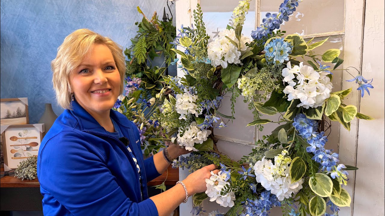 Live floral design! New silk floral wreath for our latest collection!