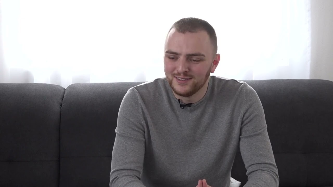 PUT NAS DOVEO: Dušan Tesla: Kolekcionar registarskih tablica, ima ih preko 1.000 - 19.02.2023.