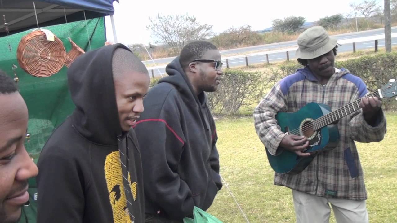 Jabba freestyle on roadside with street musician