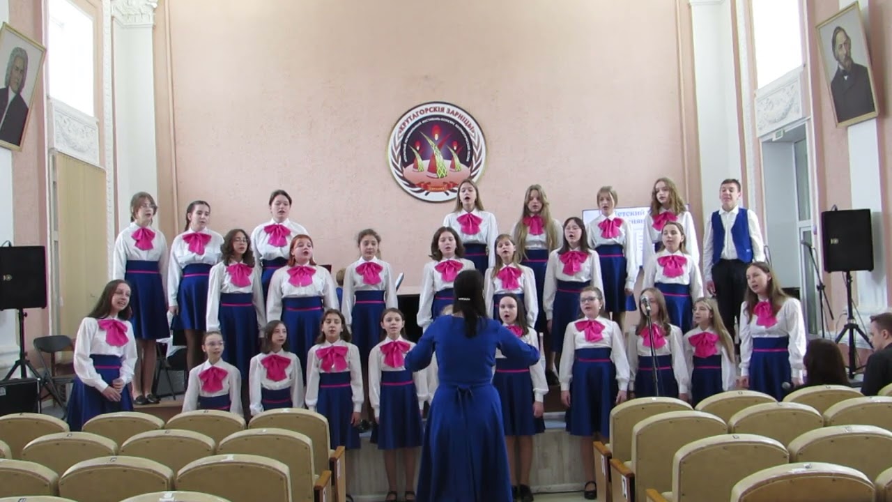 И. Лученок Спадчына, исп. хор 