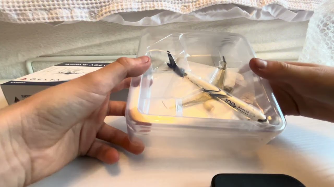 Unbox a Delta A321 neo 100 years livery with me! 