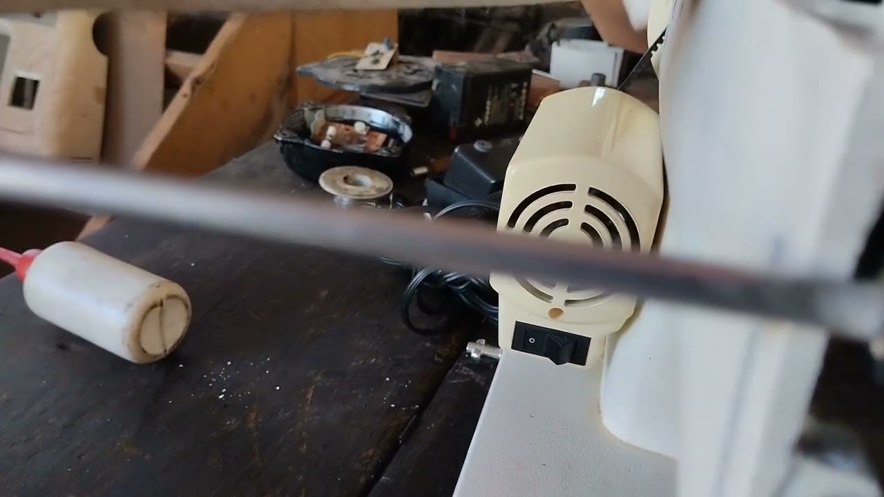 Máquina singer facilita Master 974. fuera de tiempo. Cuidado con las agujas que usas.