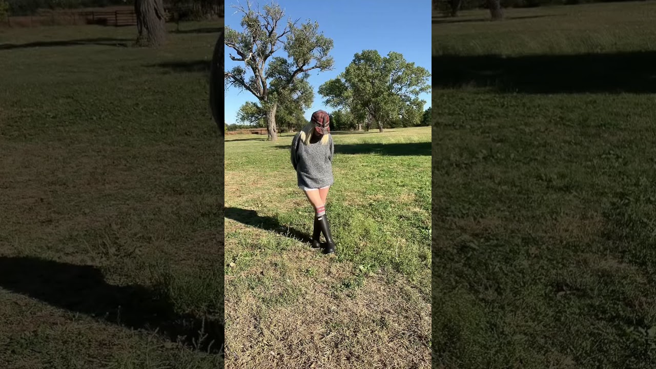 #hunterboots #stormykroger #falloutfitinspo #falloutfits
