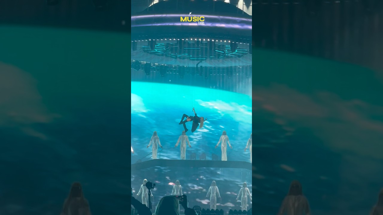 FUTTTURA: TINI DIO SU PRIMER GRAN SHOW EN TECN&Oacute;POLIS✨