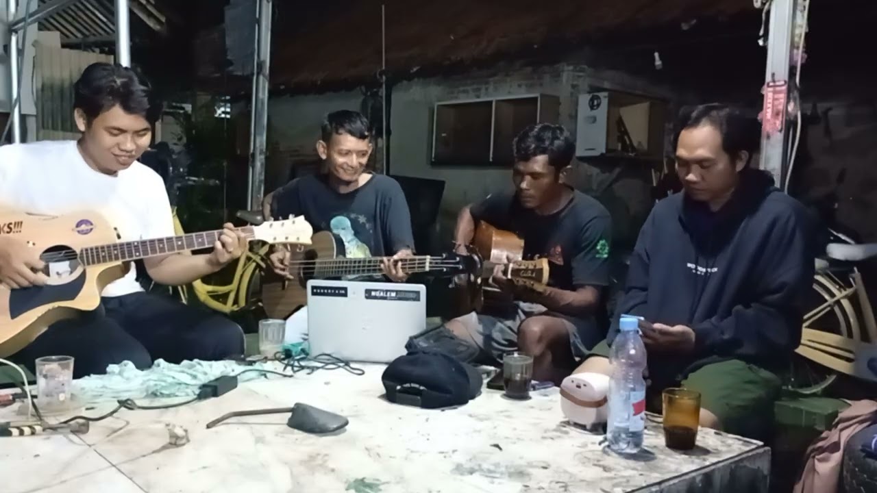 Hijau daun - sampai kau bicara cover by Tikum garage 