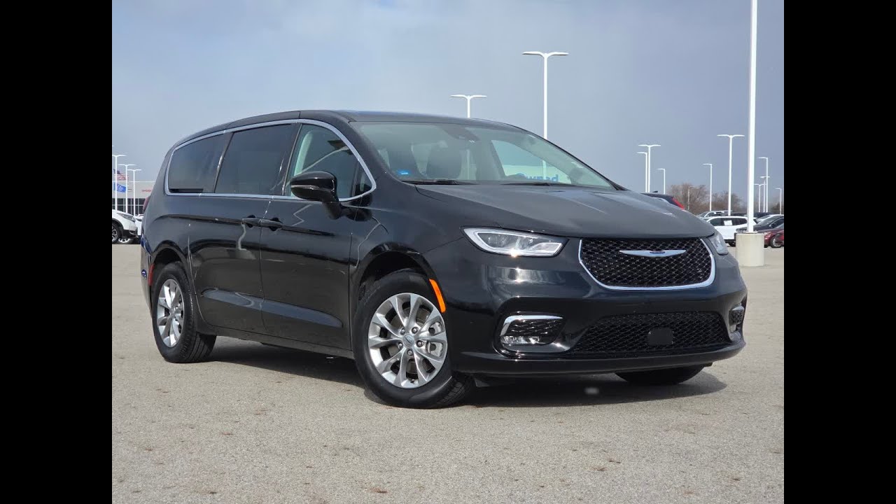 2024 Chrysler Pacifica Touring L Columbus, Hillard, Grove City, Plain City, West Jefferson OH