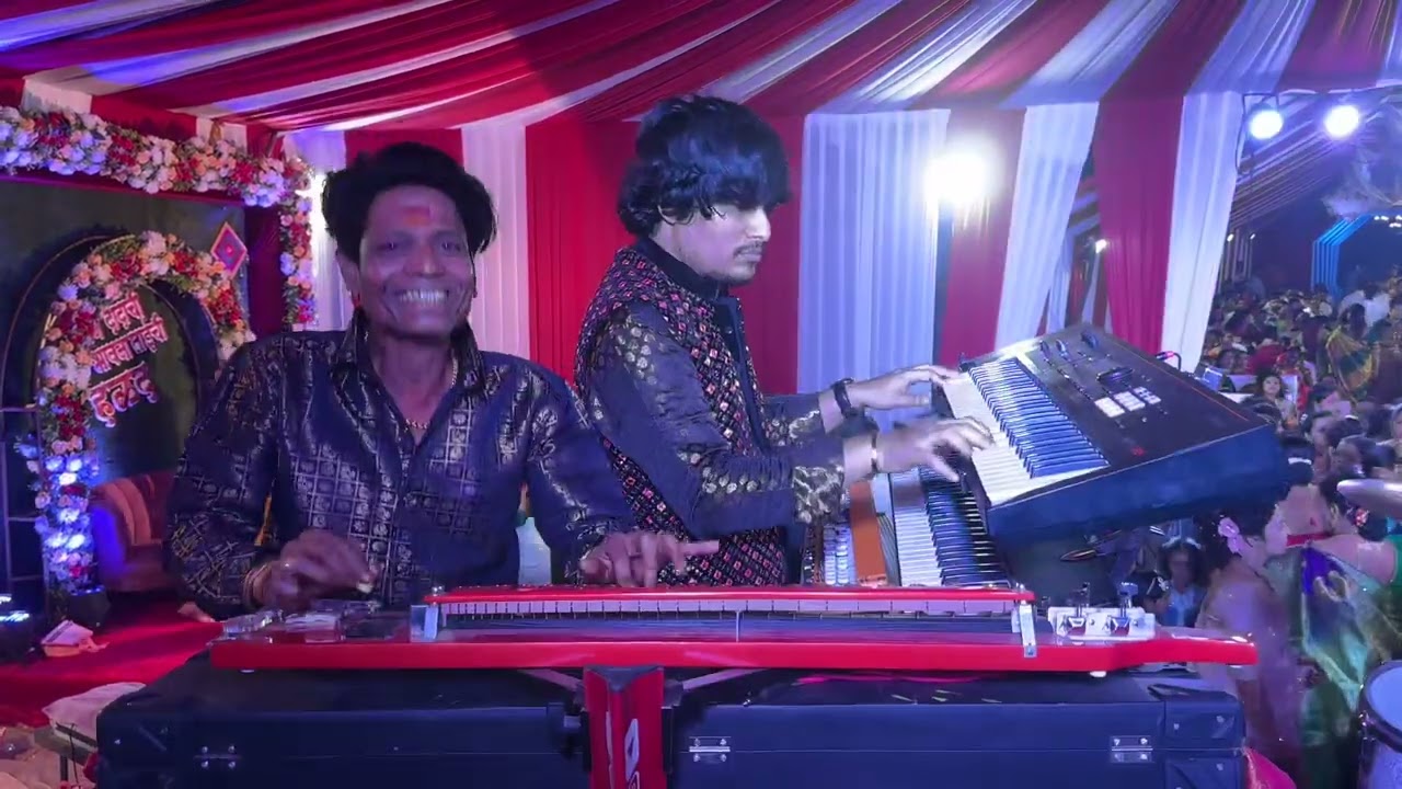 सुरेश म्हात्रे banjo master आणि सौरभ म्हात्रे एकत्र वाजवताना || आगरी कोळी पारंपारिक गाणी वाजवली ||