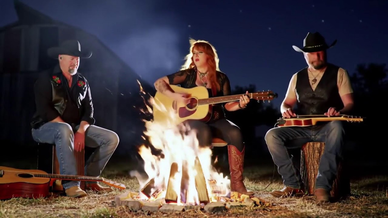 Country Rock Vibes &ndash; Whiskey Trails & Southern Heat Inspired by ZZ Top